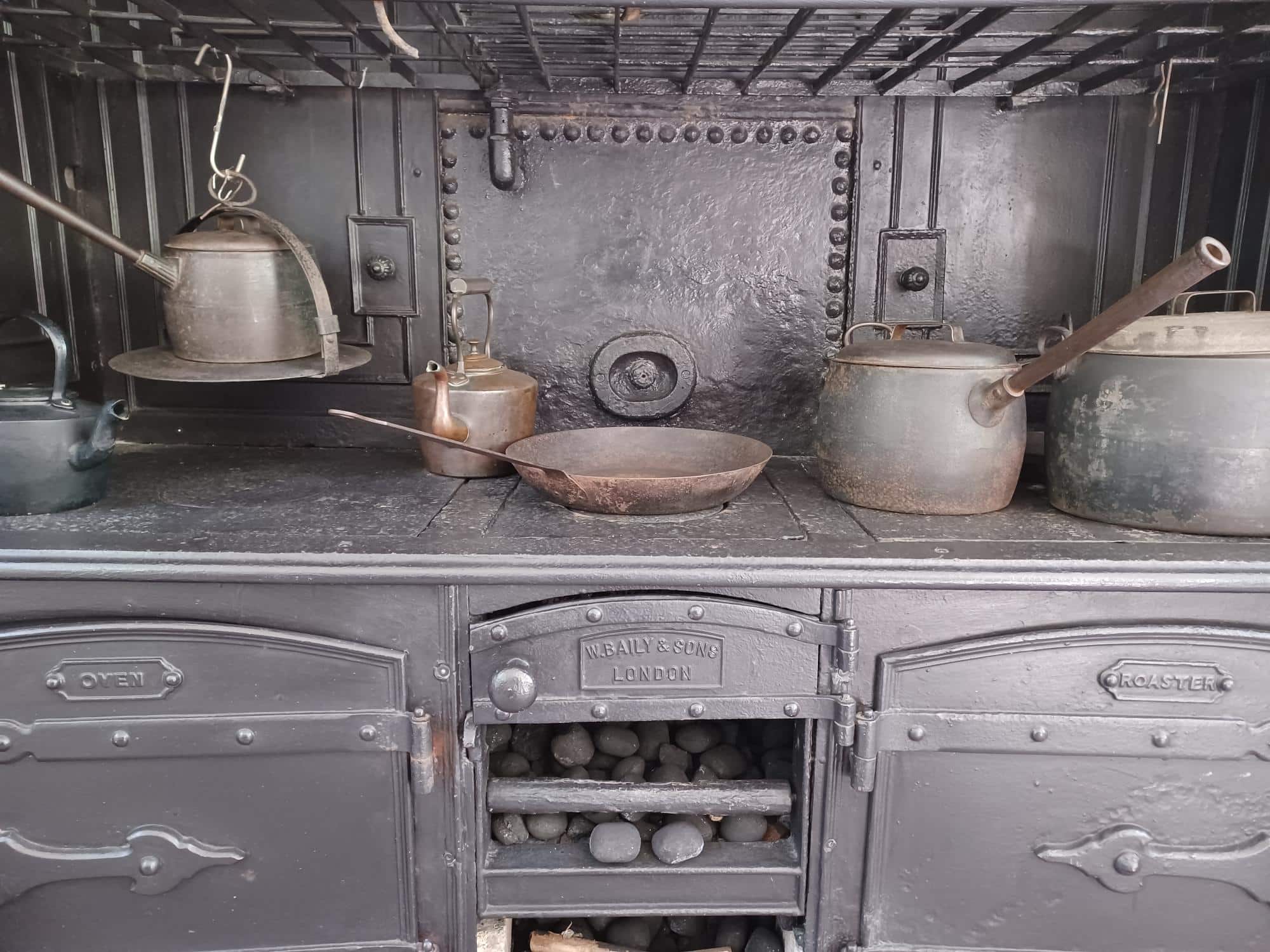 Victorian kitchen range valentines mansion